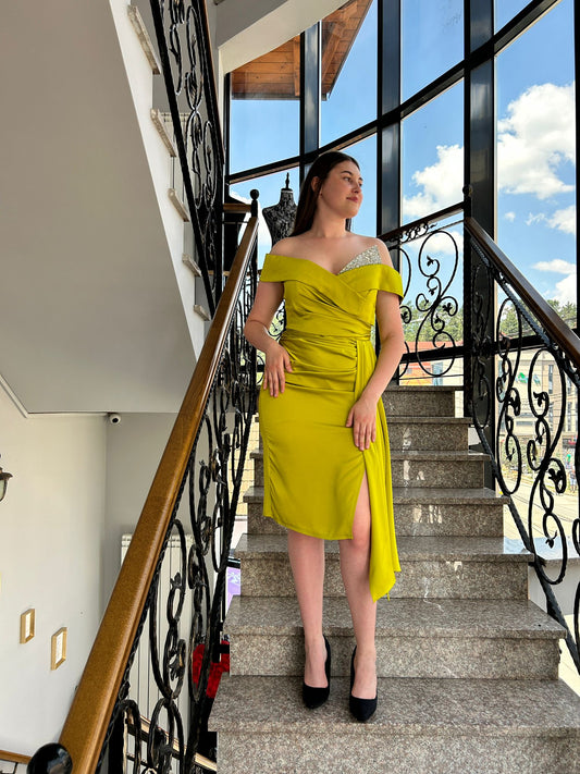 Rochie verde detaliu cu diamante