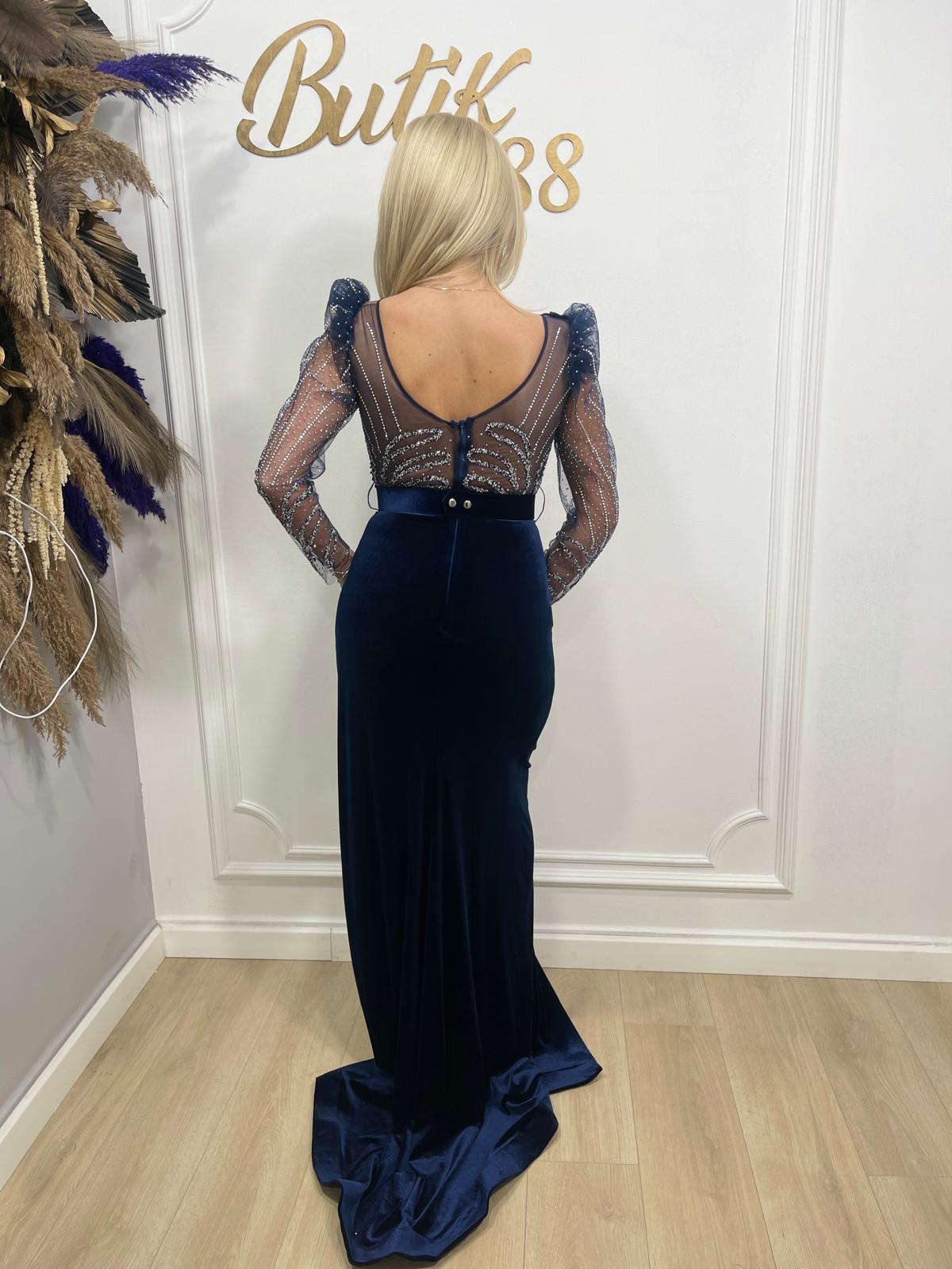 Rochie catifea aplicatii