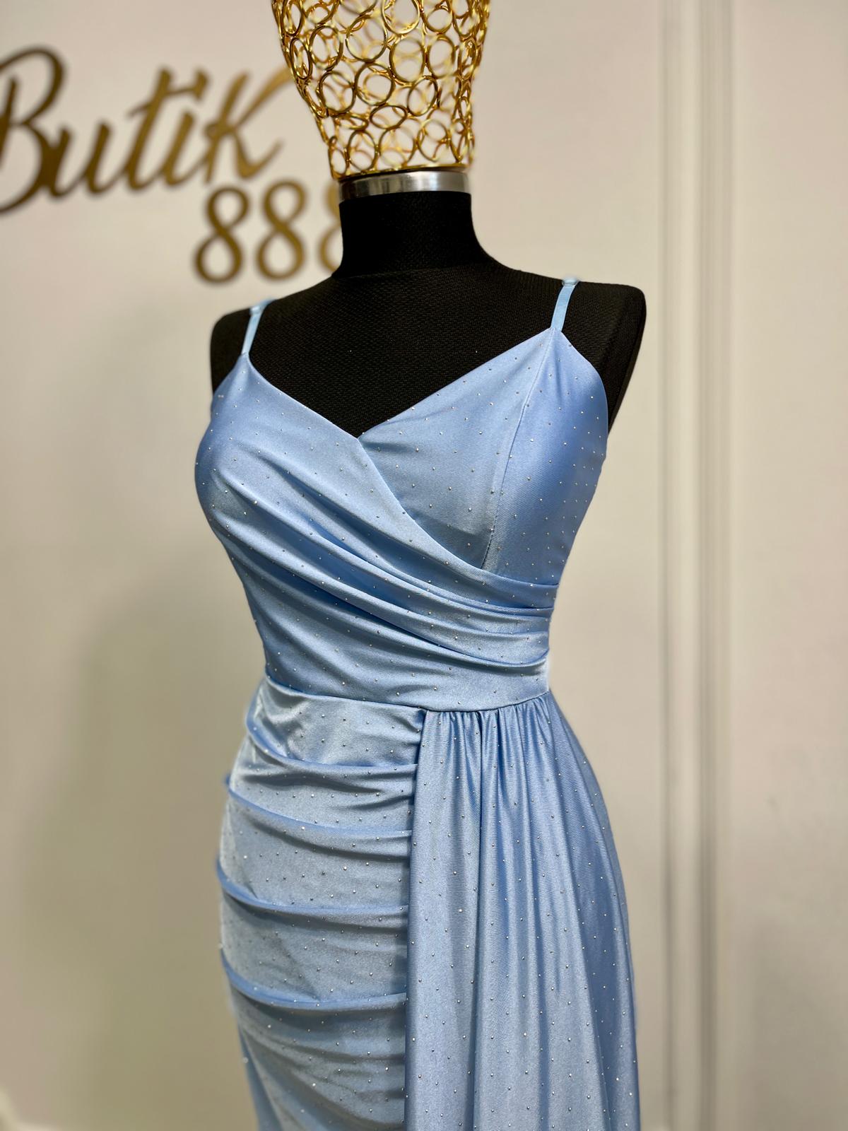 Rochie marime universala cu strasuri si trena