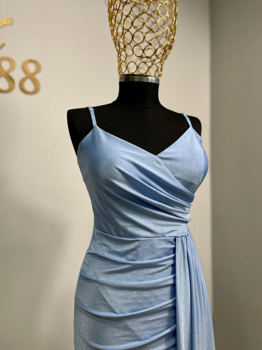 Rochie marime universala cu strasuri si trena