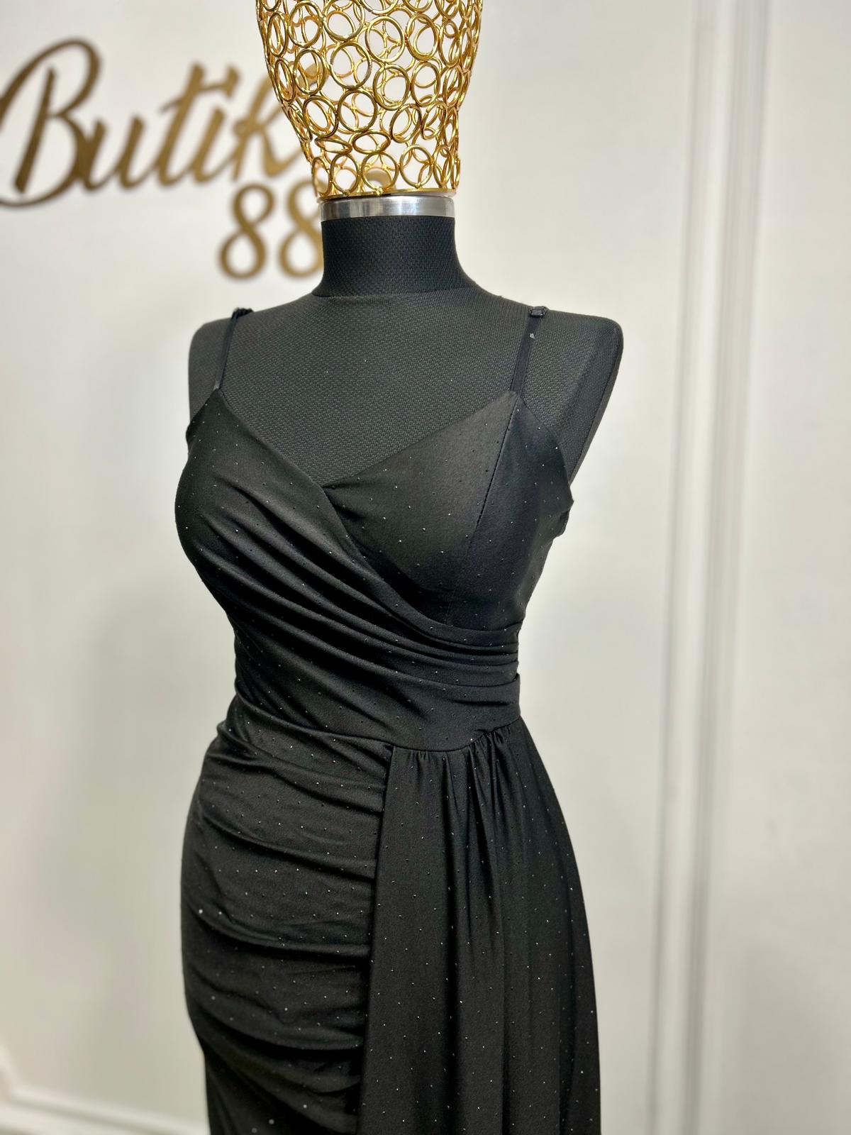 Rochie marime universala cu strasuri si trena